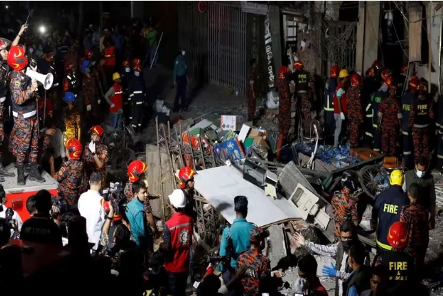 Terrible explosion in Bangladesh's capital Dhaka, 14 killed, more than 100 injured